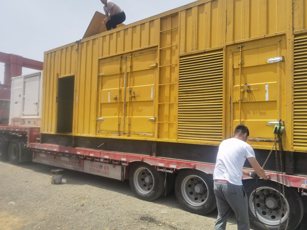 遂昌除了负载情况和发动机维护，还有哪些因素会影响 200kw 柴油发电机的油耗？